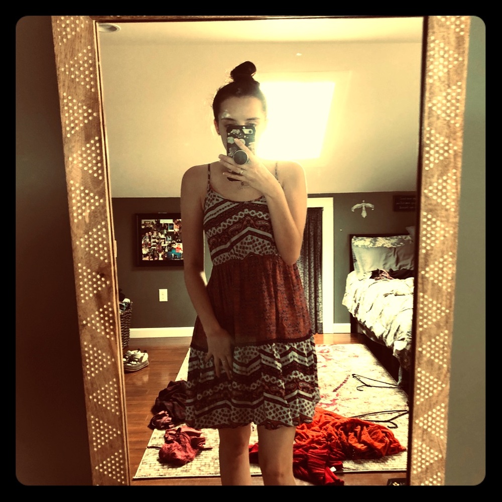 Gorgeous pattern Flowy short dress